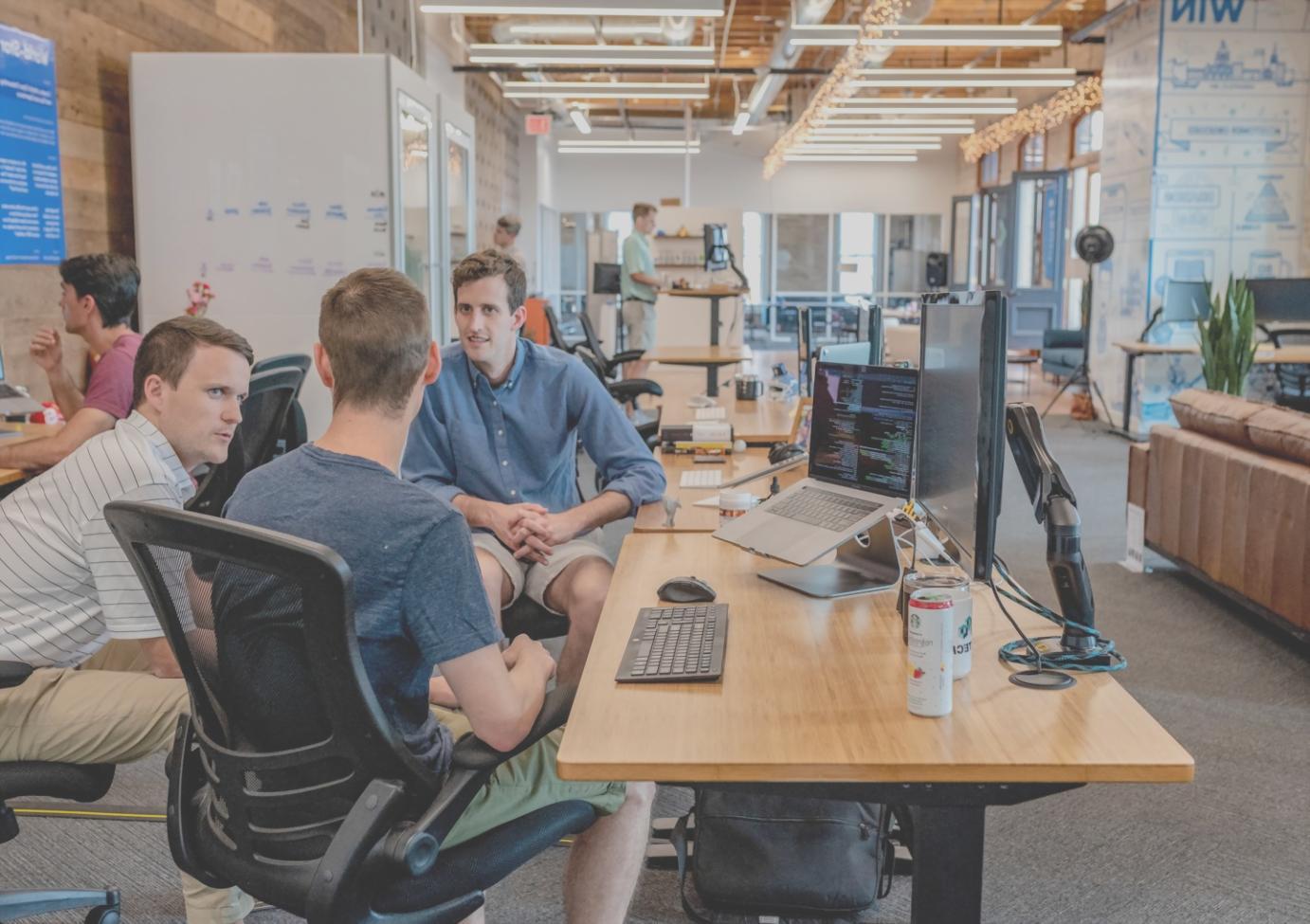 Sesión de webinar en educación empresarial